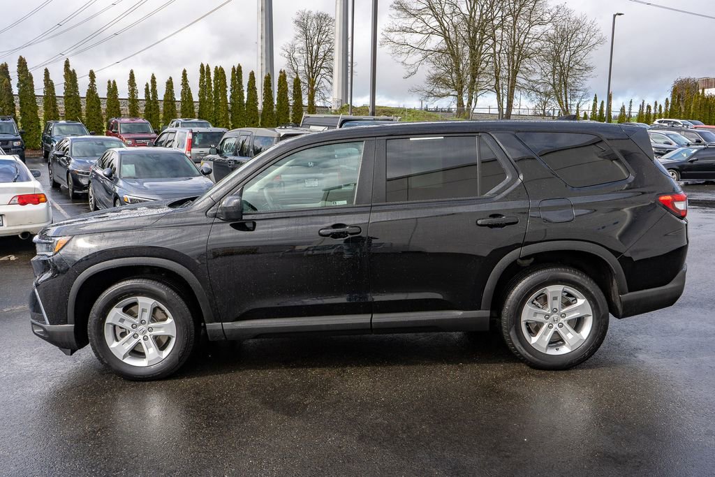 Certified 2023 Honda Pilot LX image 8