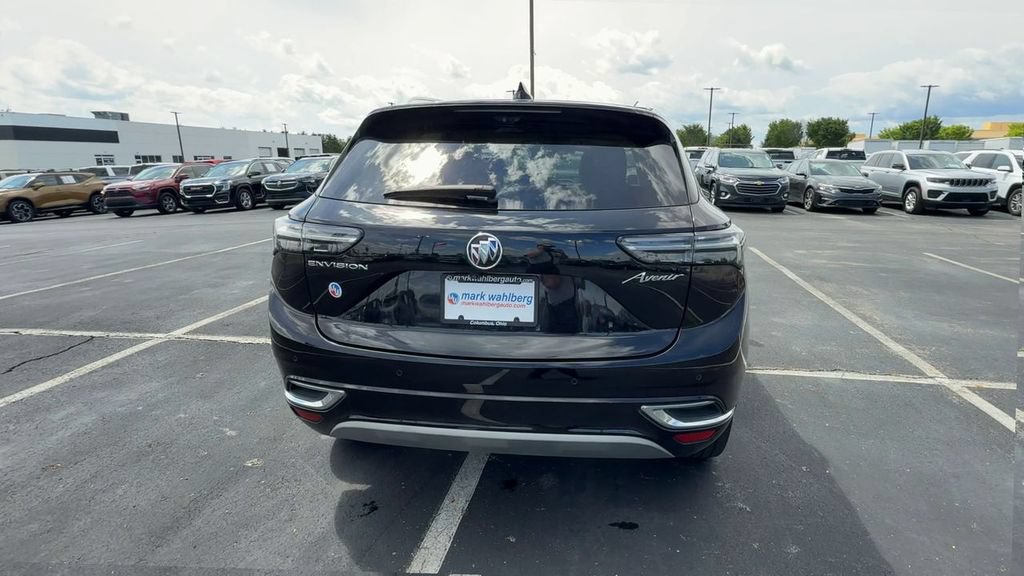 Used 2022 Buick Envision Avenir w/ Technology Package II FWD image 7
