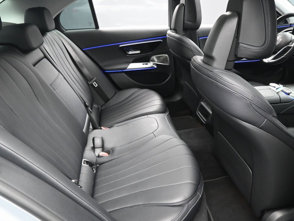 Used 2024 Mercedes-Benz E 350 4MATIC Sedan w/ Leather Package image 35