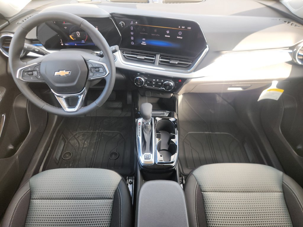 New 2026 Chevrolet Trax LT w/ Driver Confidence Package FWD image 20