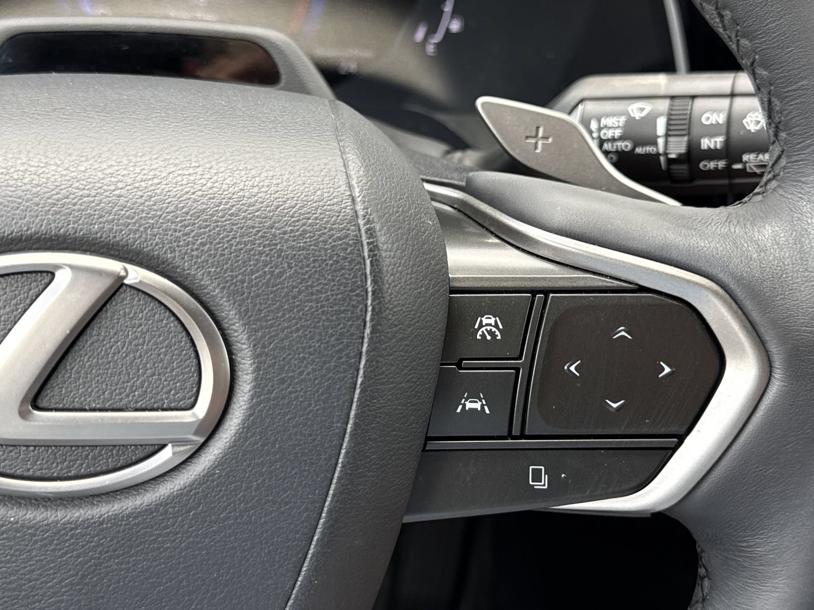 Used 2023 Lexus RX 350 FWD w/ Accessory Package (Z1) image 22