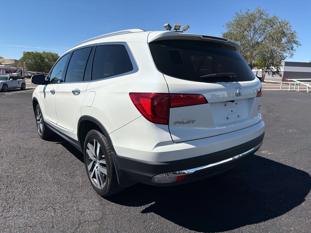 Used 2017 Honda Pilot Touring image 7