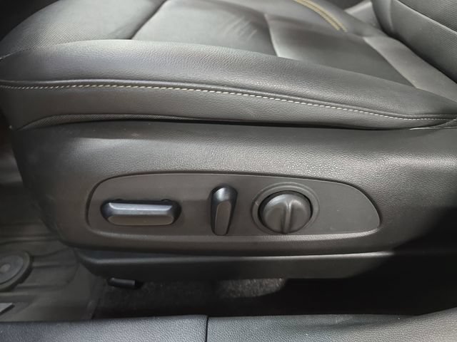 Used 2024 Chevrolet Trax ACTIV w/ Sunroof Package FWD image 31
