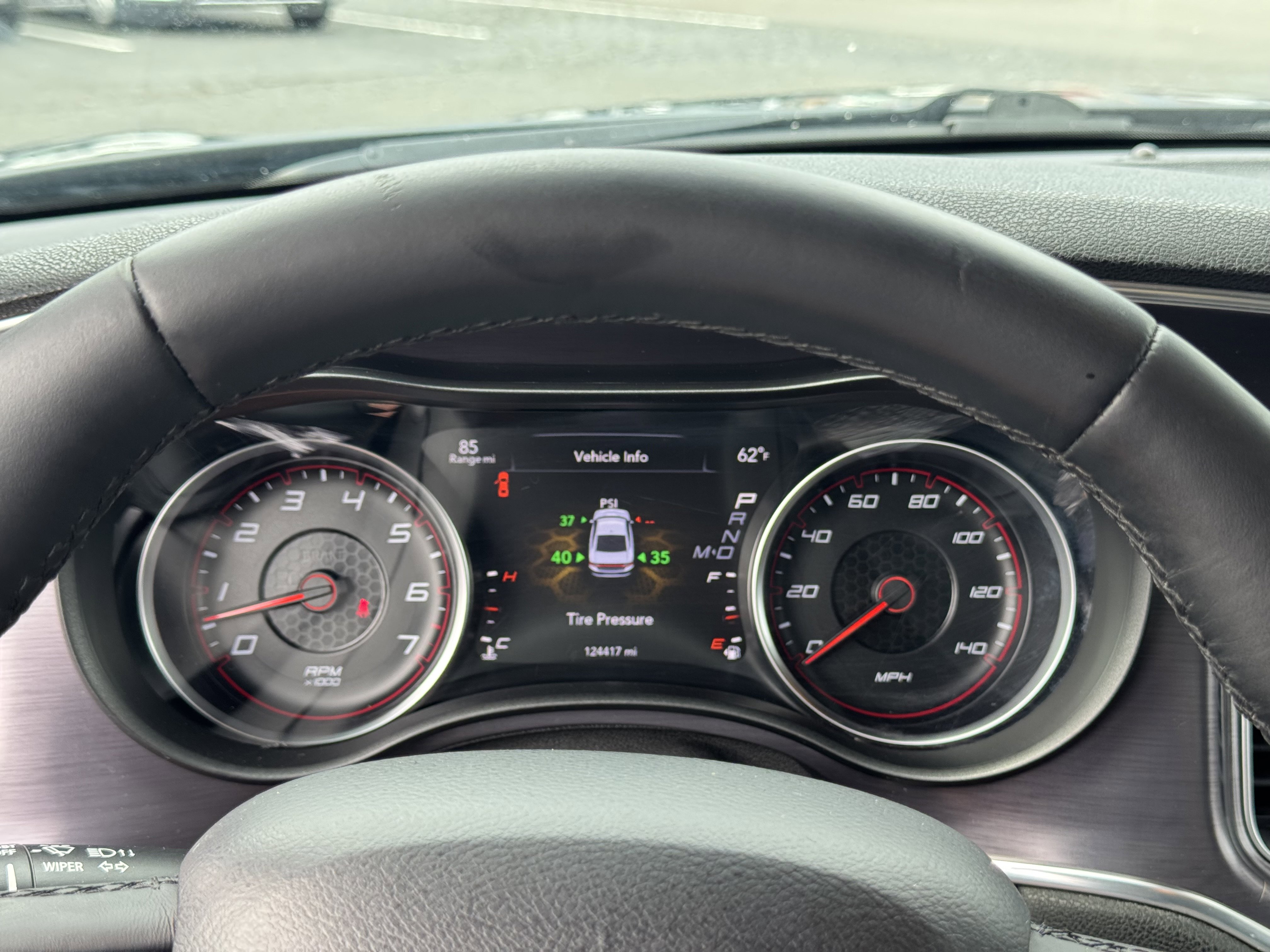 Used 2015 Dodge Charger SE w/ Sport Appearance Group image 19