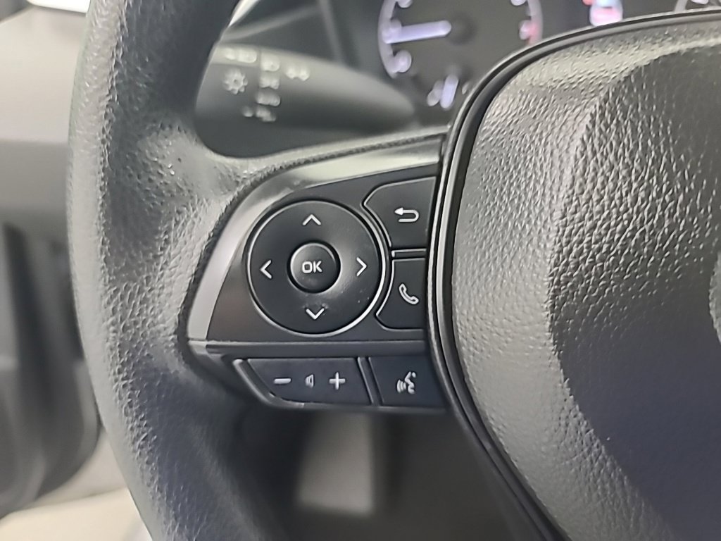 Used 2025 Toyota Corolla LE FWD image 25