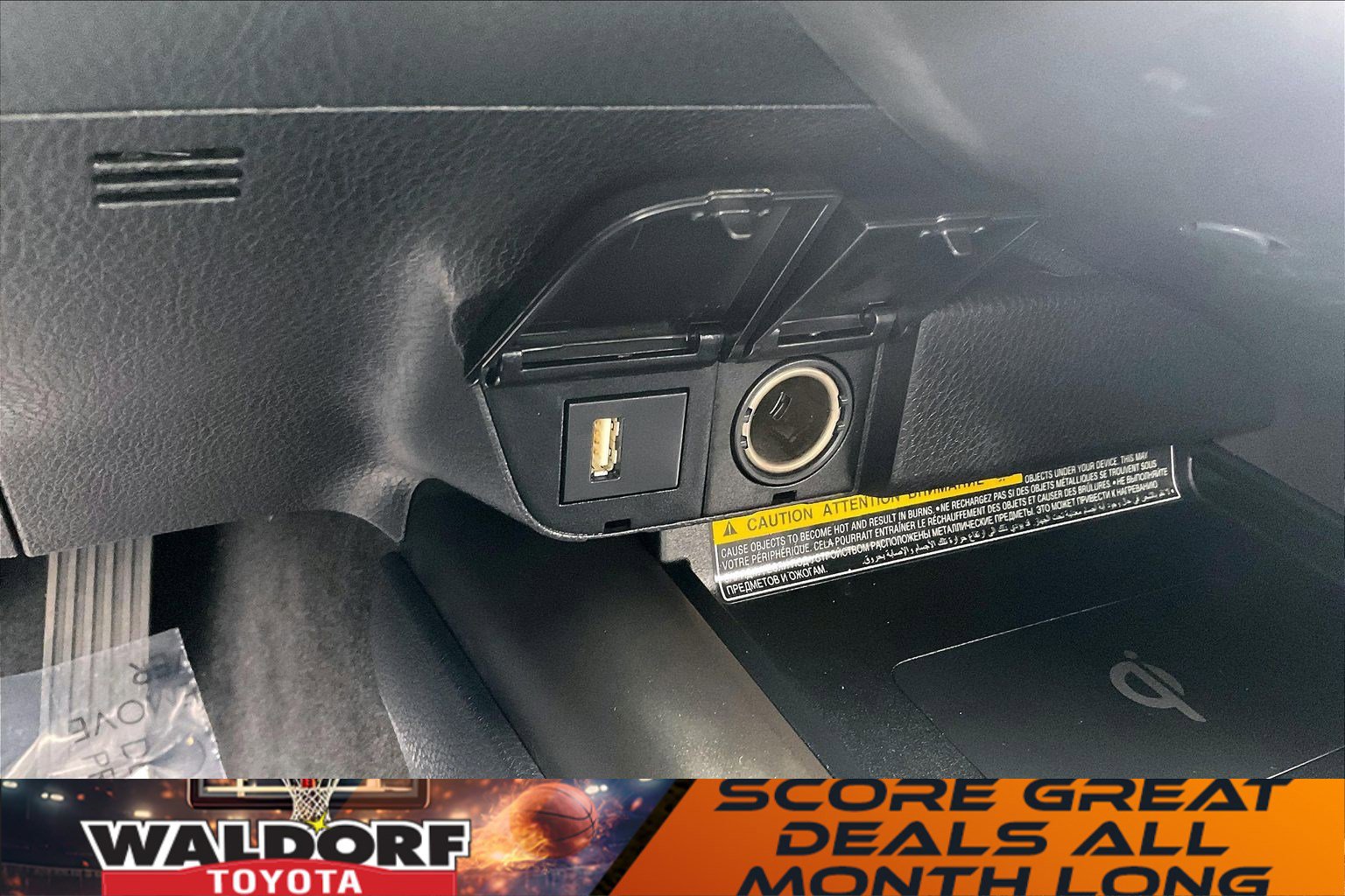 Used 2021 Toyota Camry XSE image 38