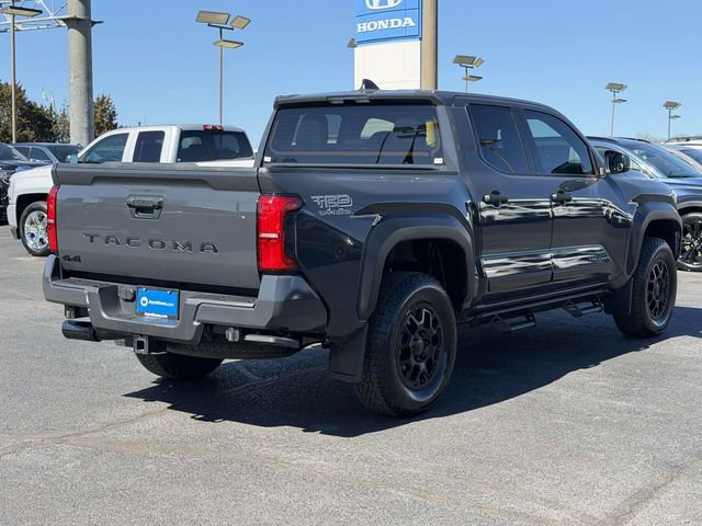 Used 2024 Toyota Tacoma TRD Off-Road image 2