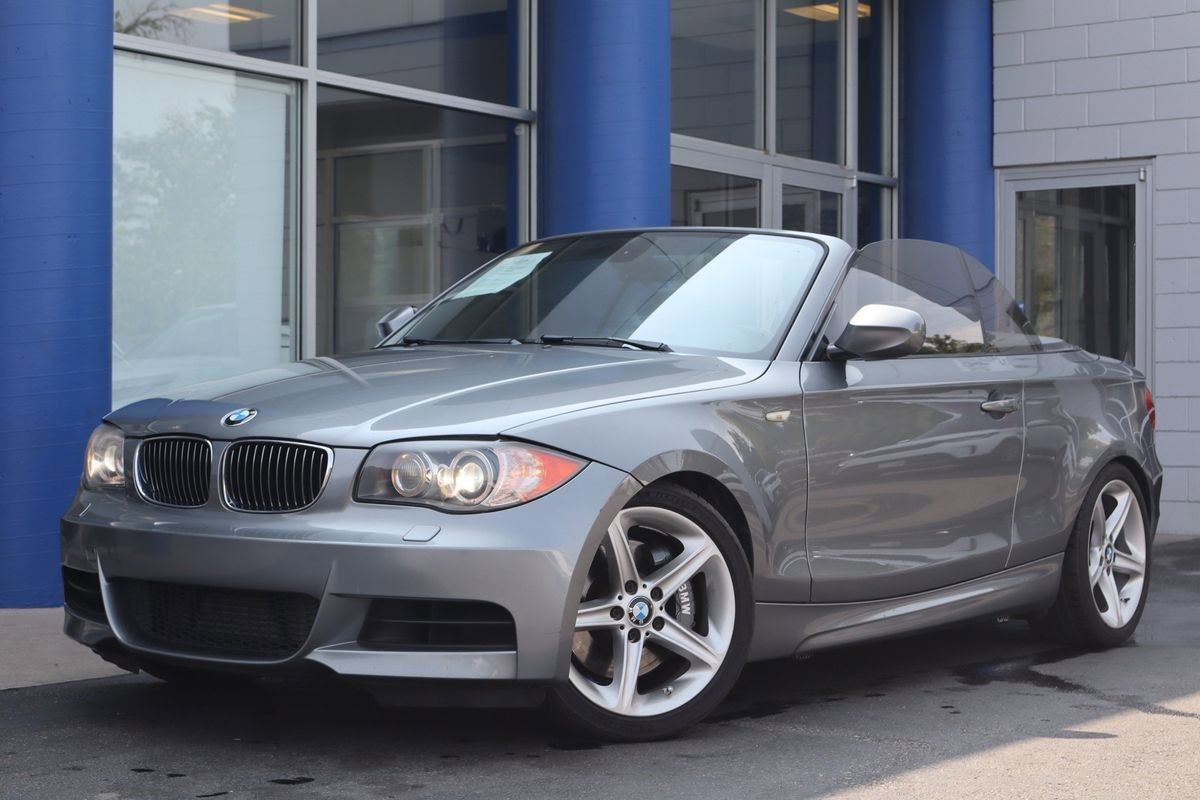 Used 2010 BMW 135i Convertible image 25