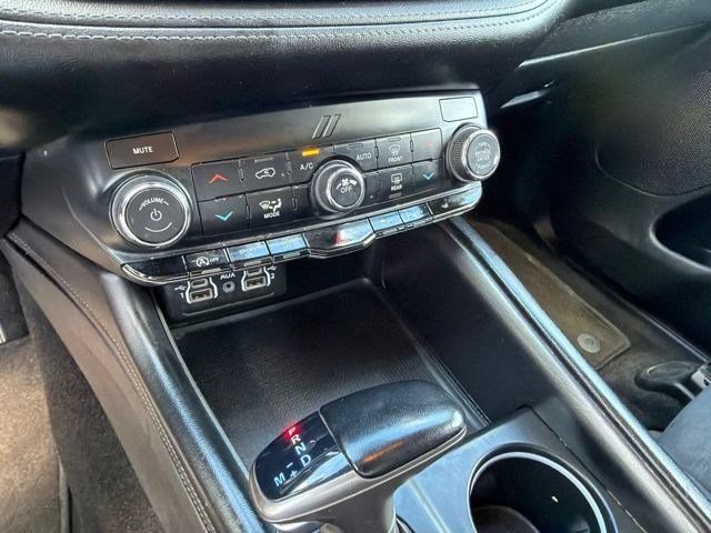 Used 2022 Dodge Durango SXT AWD/4WD image 22