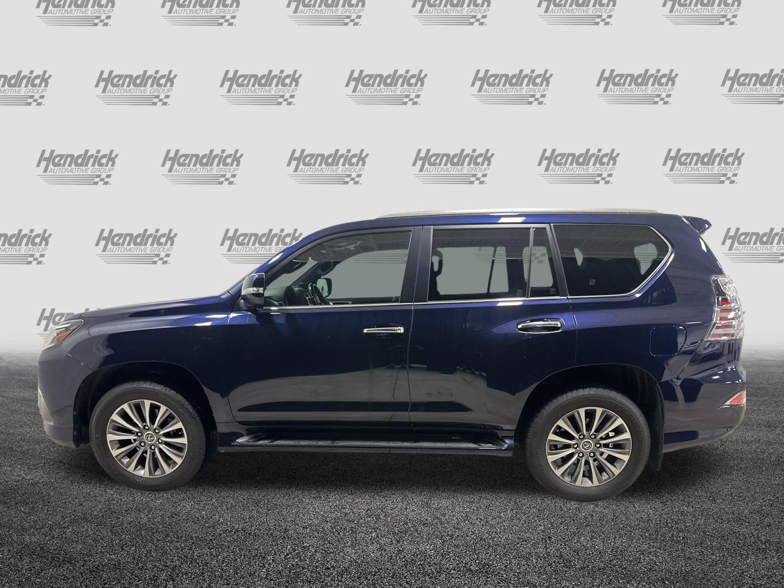 Certified 2021 Lexus GX 460 Luxury w/ Accessory Package AWD/4WD image 7