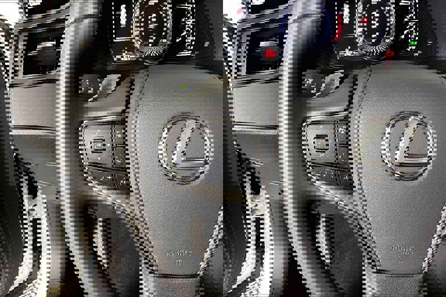 Used 2025 Lexus ES 350 image 22