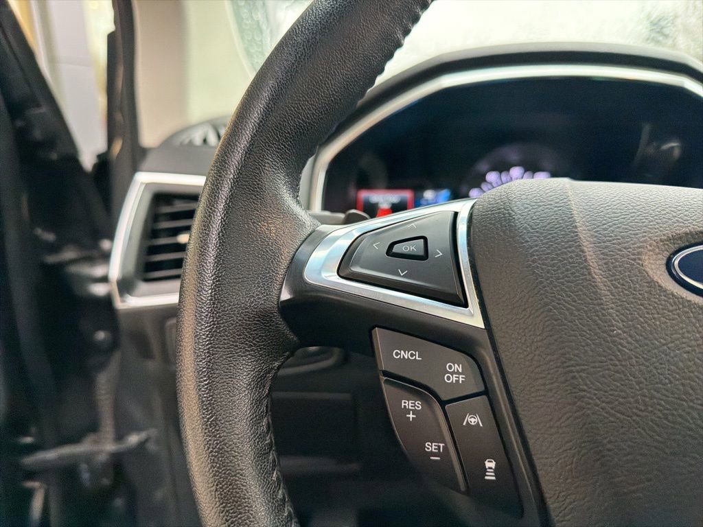Used 2019 Ford Edge Titanium w/ Equipment Group 301A image 32