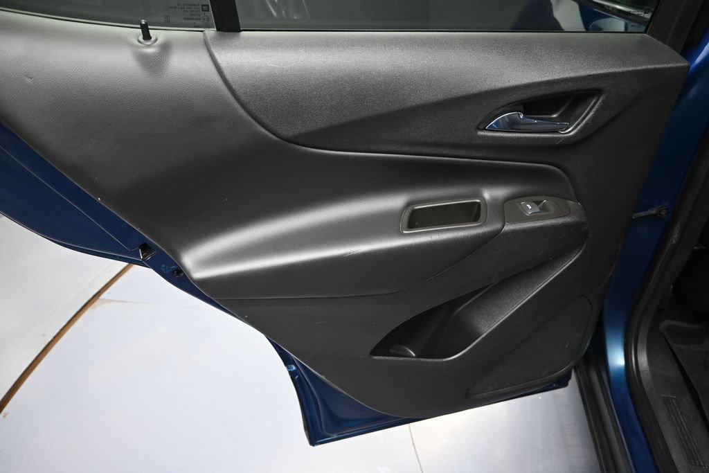 Used 2021 Chevrolet Equinox LT FWD image 25