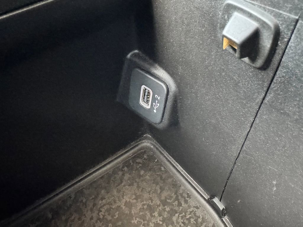 Used 2022 Jeep Wrangler Rubicon w/ Steel Bumper Group image 23