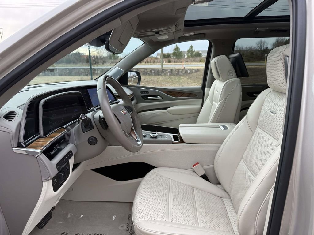 Certified 2024 Cadillac Escalade ESV Sport Platinum w/ LPO, ONYX Package image 13