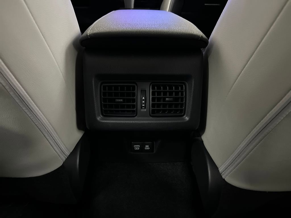 Used 2026 Toyota Camry XLE w/ Premium Plus Package image 31