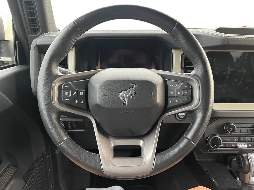 Used 2025 Ford Bronco Outer Banks AWD/4WD image 23