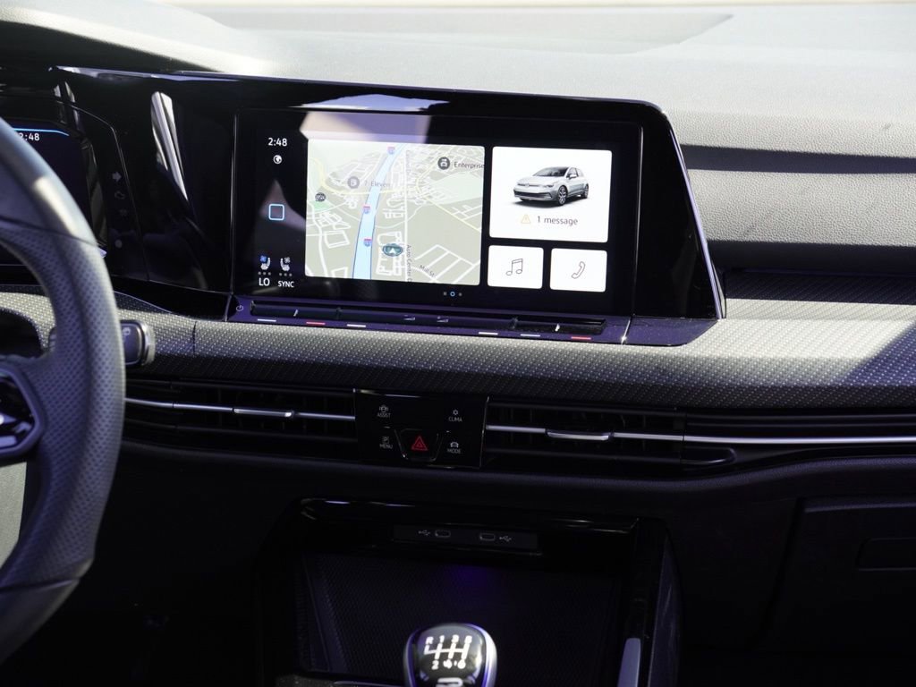 Used 2024 Volkswagen Golf R image 27