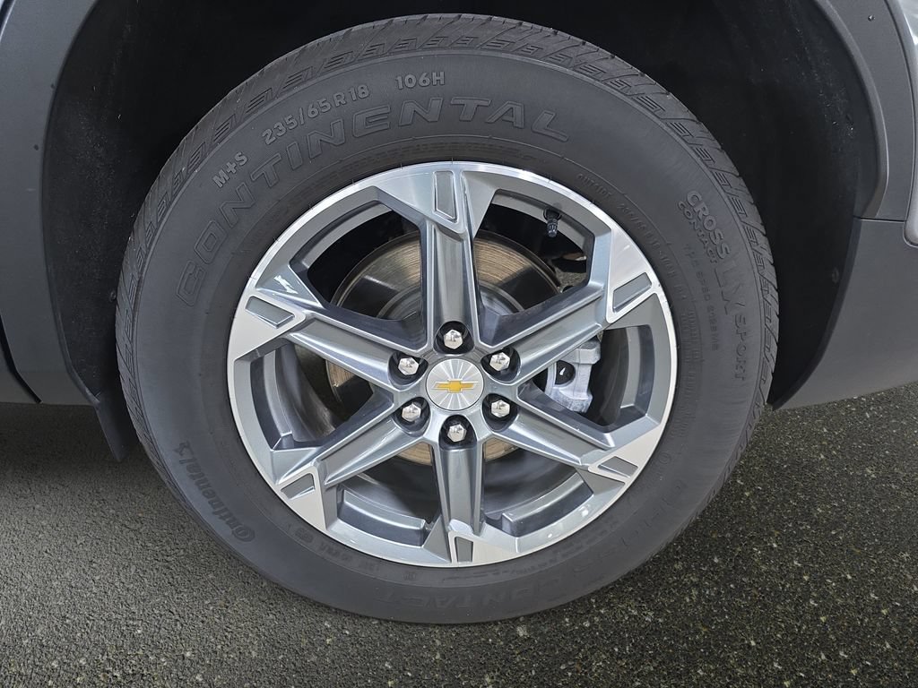 Used 2025 Chevrolet Blazer LT FWD image 30