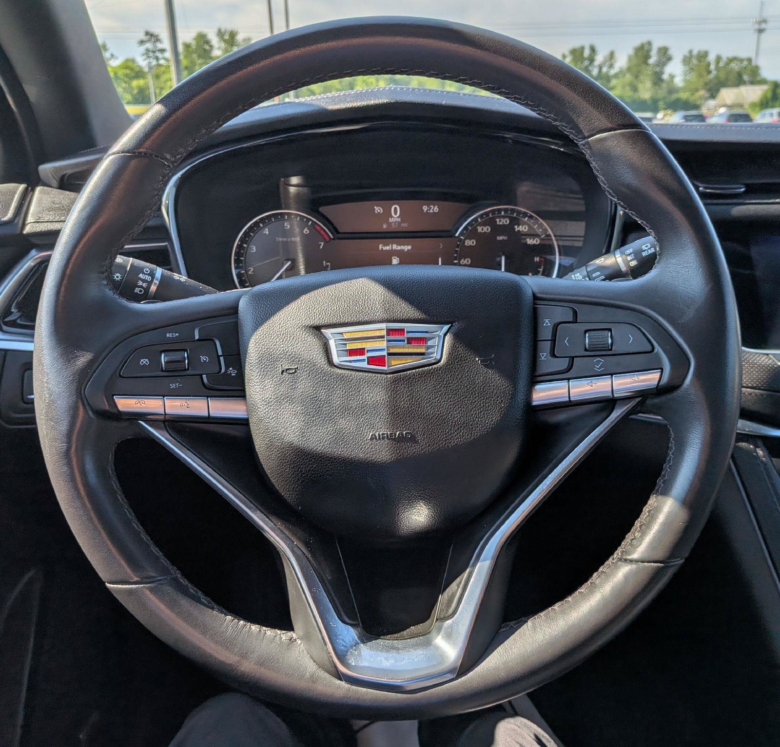 Used 2024 Cadillac XT6 Luxury AWD/4WD image 16