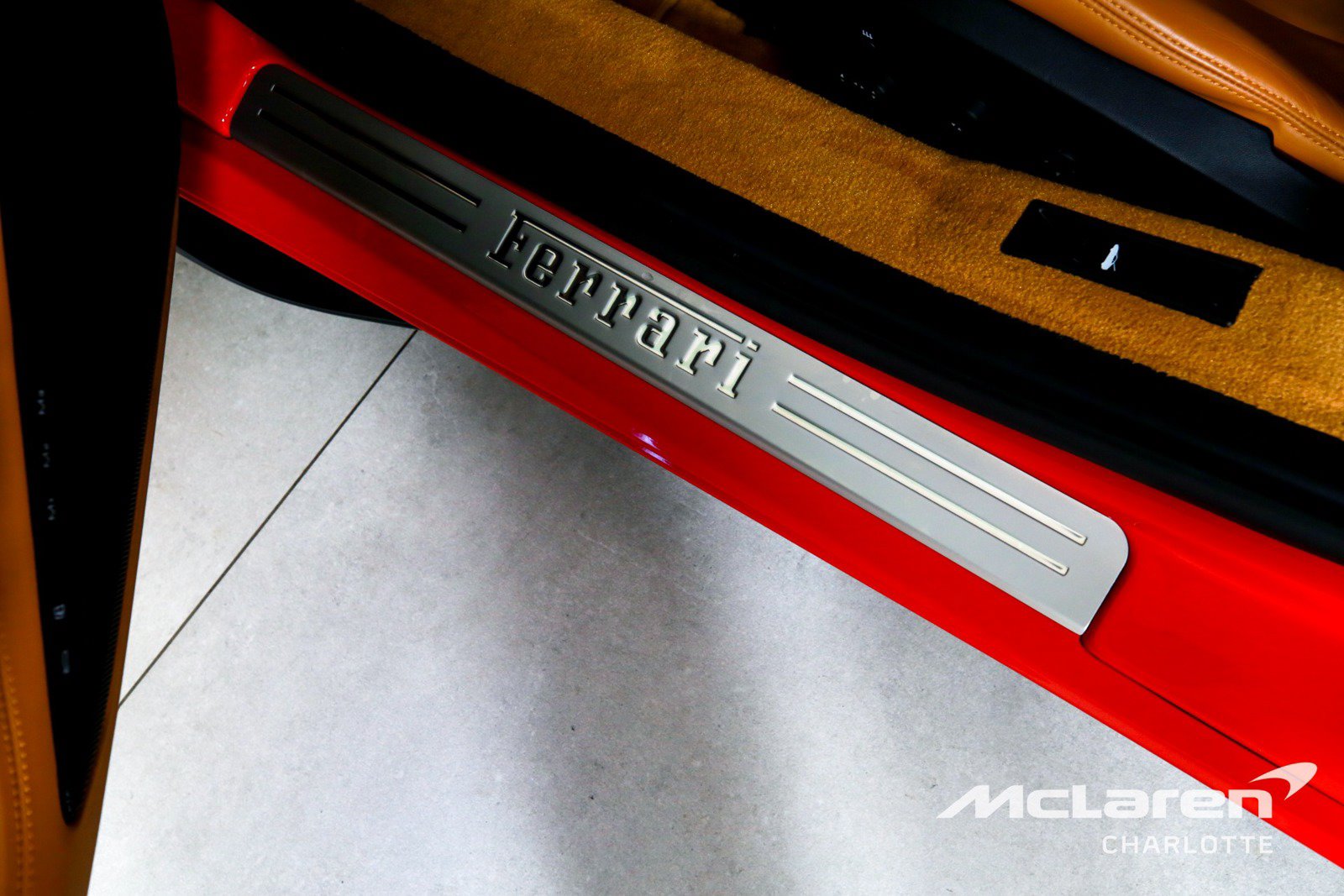 Used 2020 Ferrari F8 Tributo RWD image 16