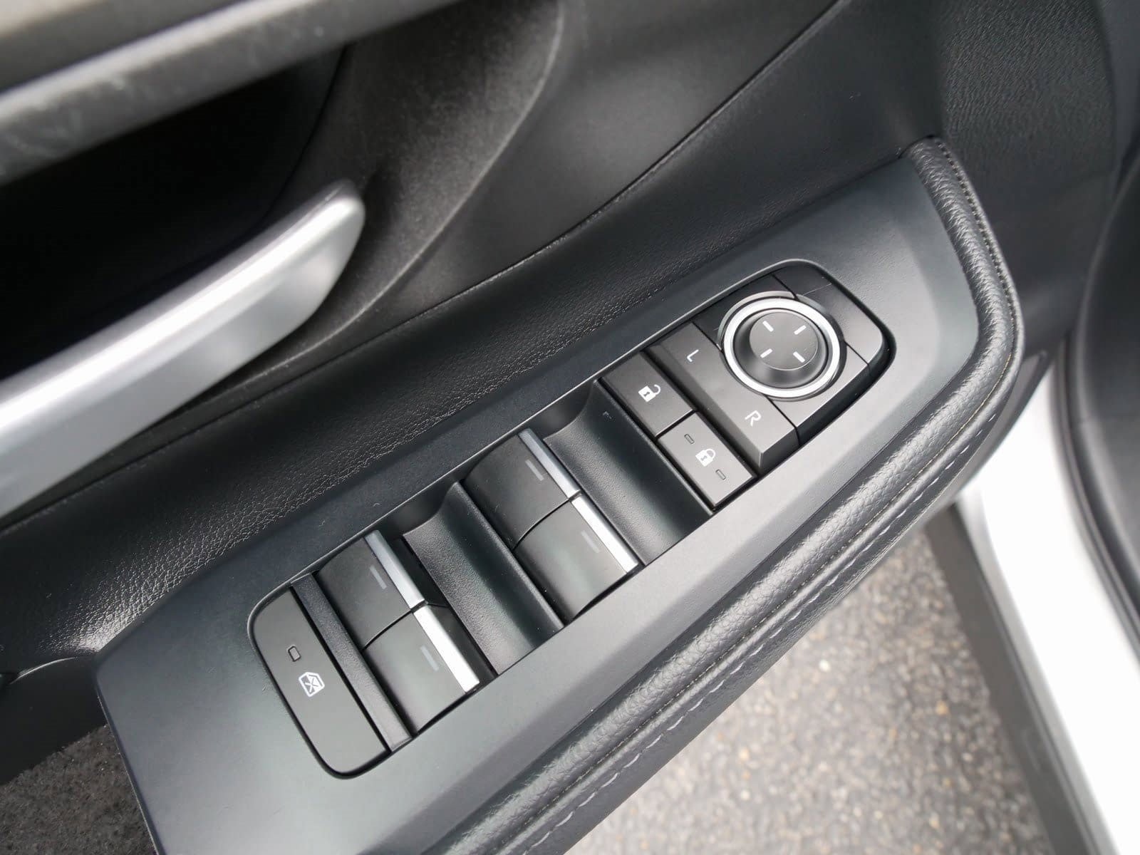 Used 2024 Toyota Grand Highlander XLE image 17