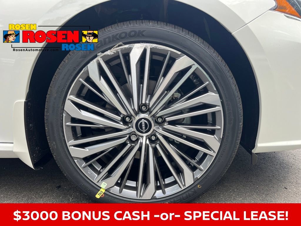 New 2025 Nissan Altima 2.5 SL image 11