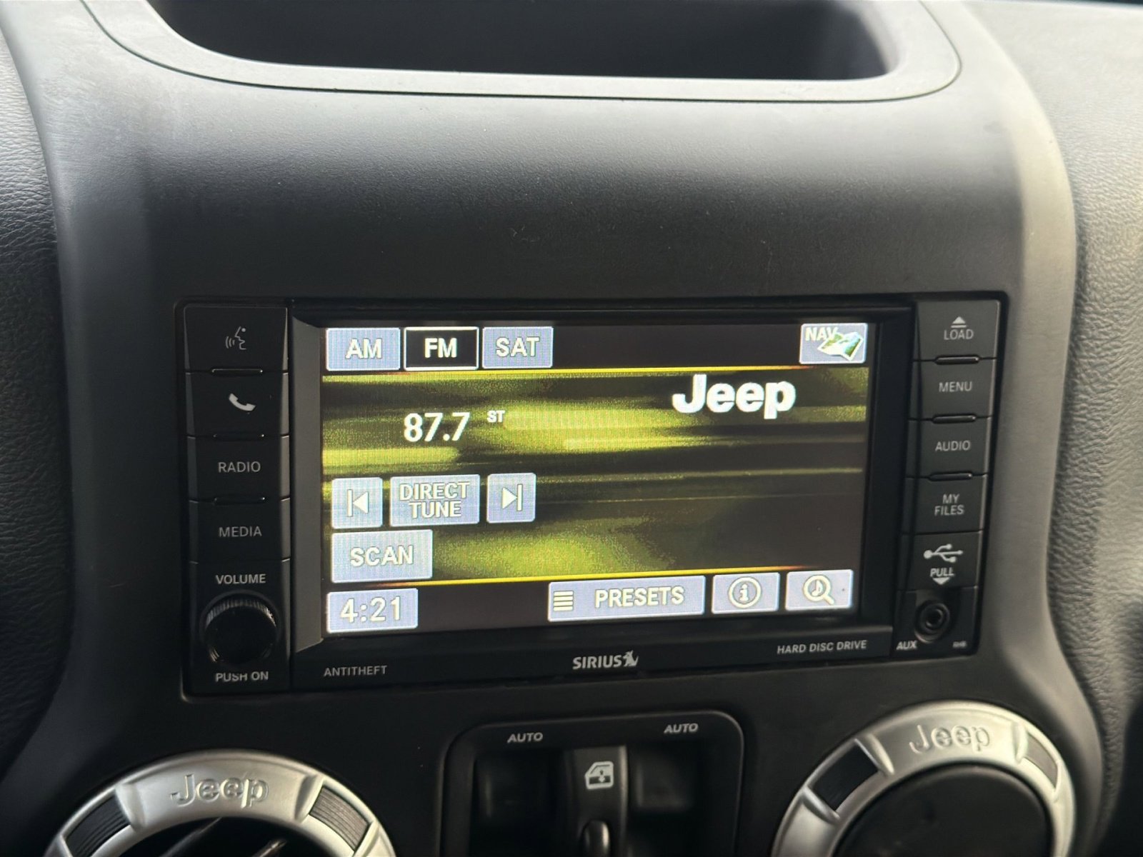 Used 2017 Jeep Wrangler Unlimited Sahara w/ Dual Top Group image 18