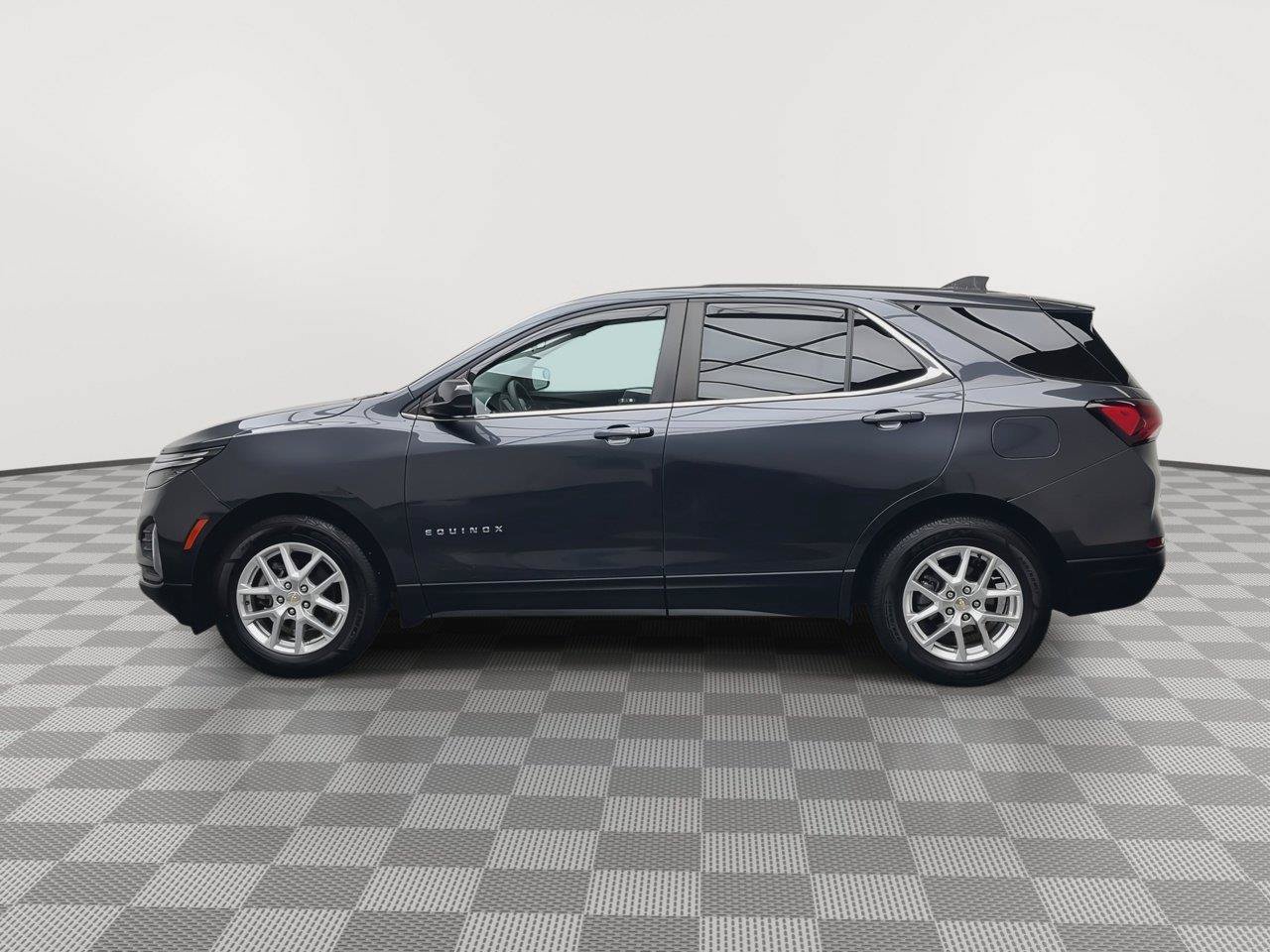 Used 2023 Chevrolet Equinox LT AWD/4WD image 33