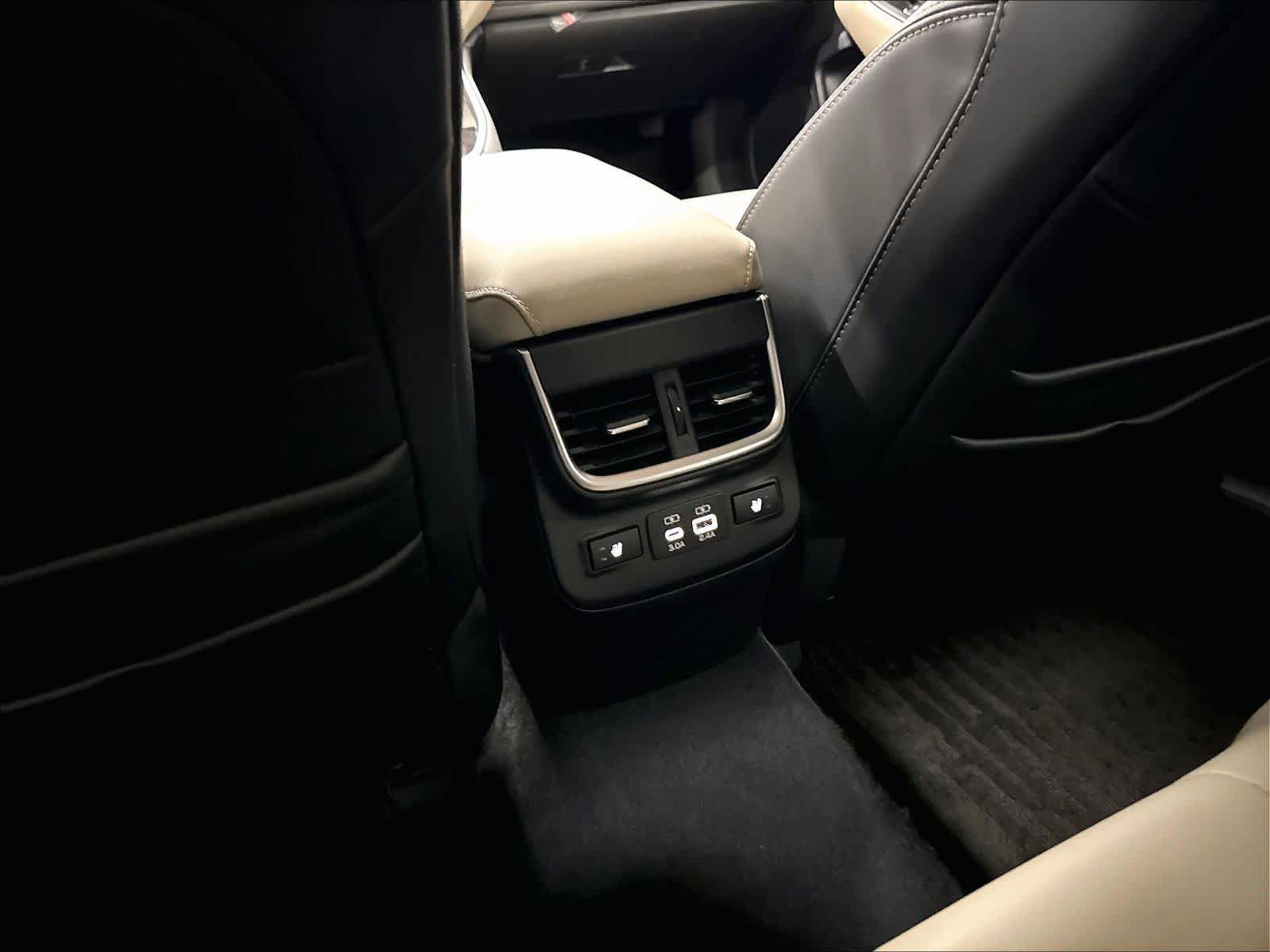 Used 2025 Subaru Outback Limited AWD/4WD image 34