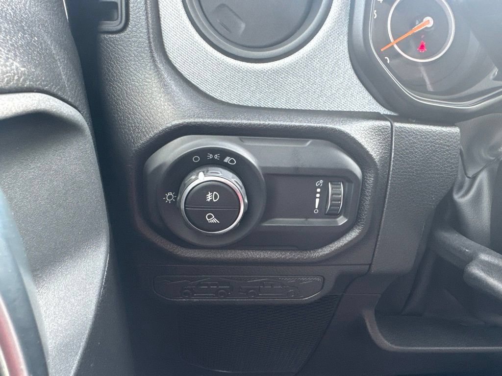 Certified 2024 Jeep Gladiator Sport AWD/4WD image 7