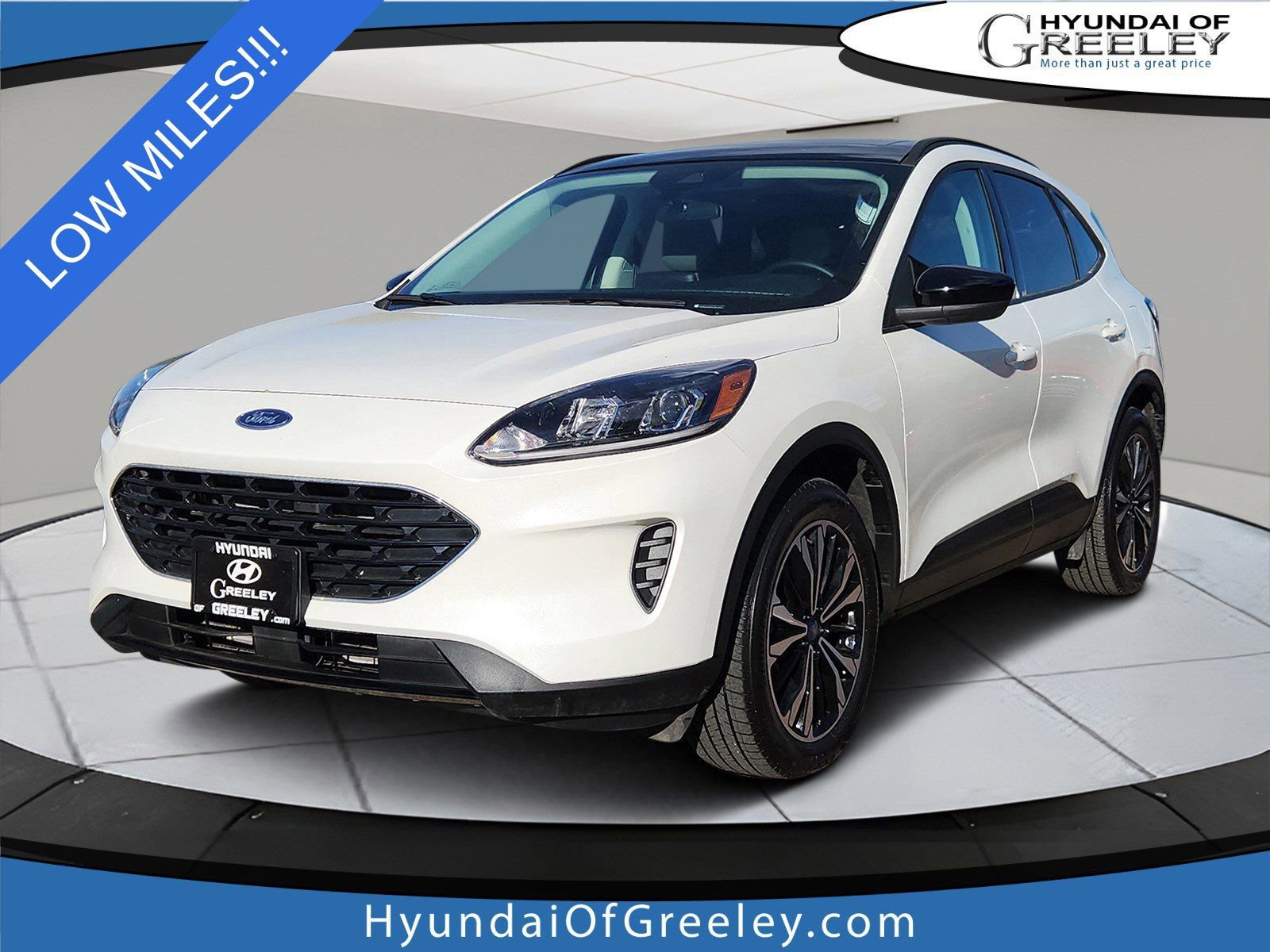 Used 2022 Ford Escape SE w/ SE Sport Appearance Package