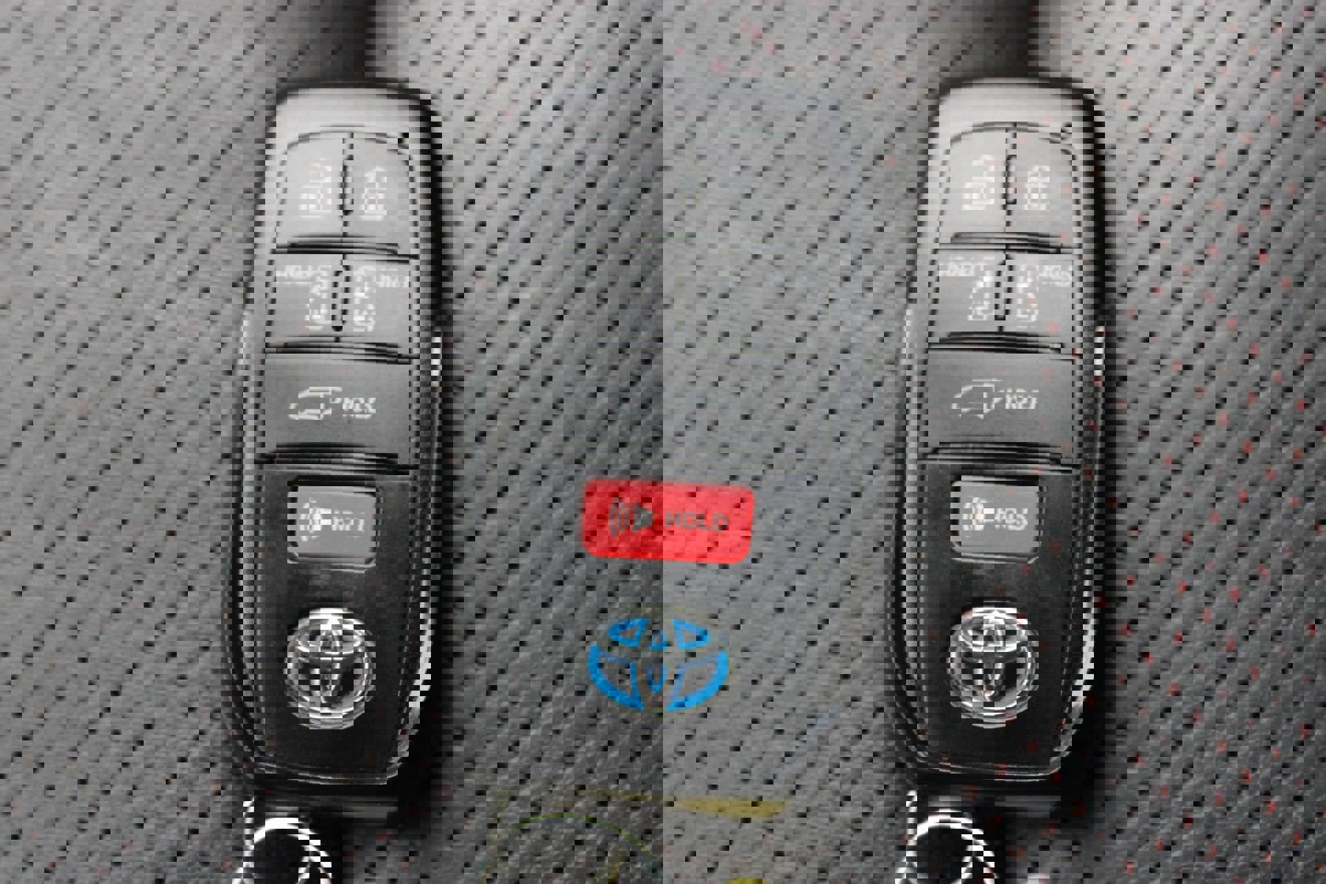 Used 2025 Toyota Sienna XSE w/ XSE Premium Package image 34