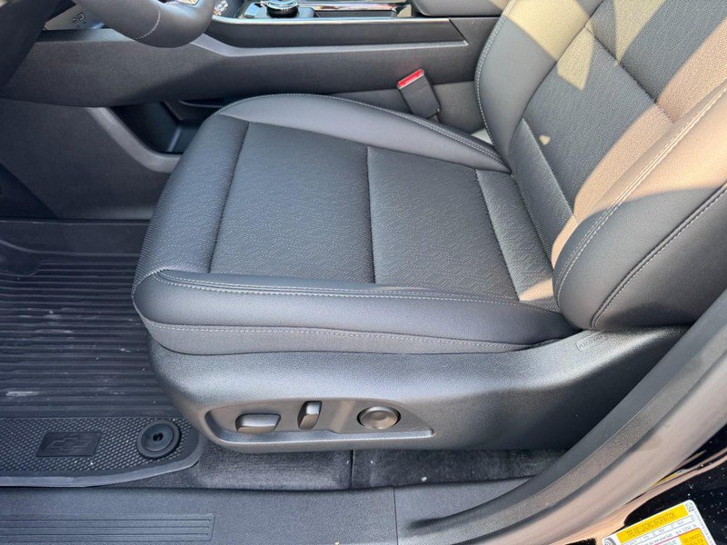 New 2026 Chevrolet Equinox LT w/ Convenience Package II AWD/4WD image 33