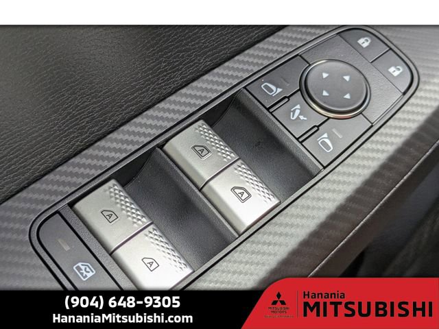 New 2025 Mitsubishi Outlander SE image 24