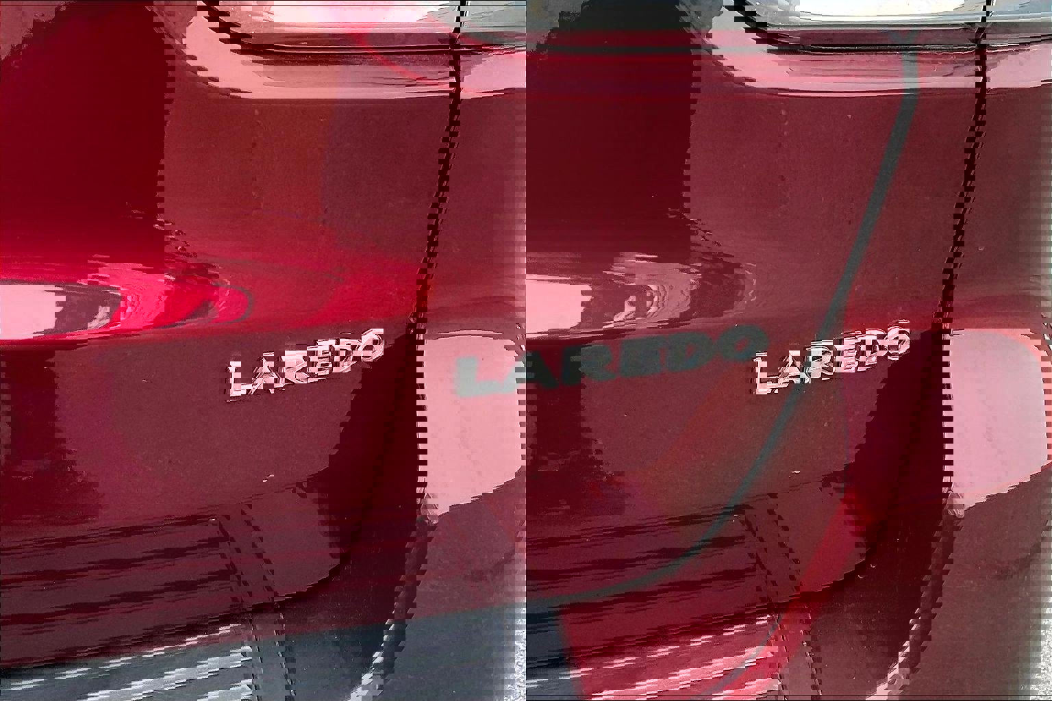 Used 2021 Jeep Grand Cherokee Laredo w/ Security & Convenience Group image 25