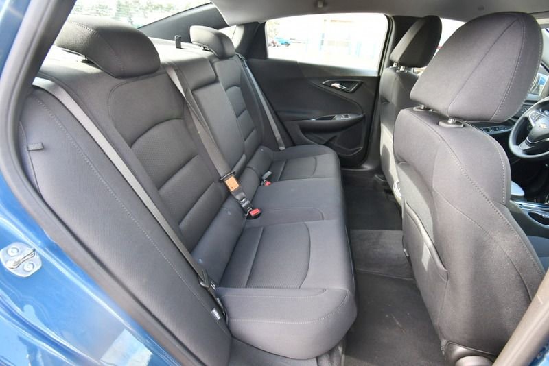 Used 2025 Chevrolet Malibu LT FWD image 19