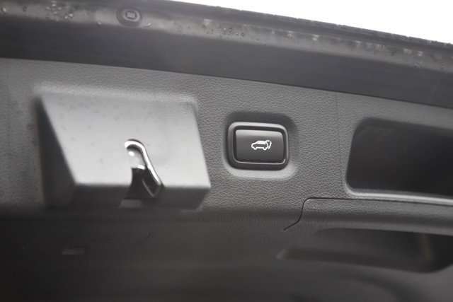 Used 2022 Hyundai Santa Fe Limited image 5