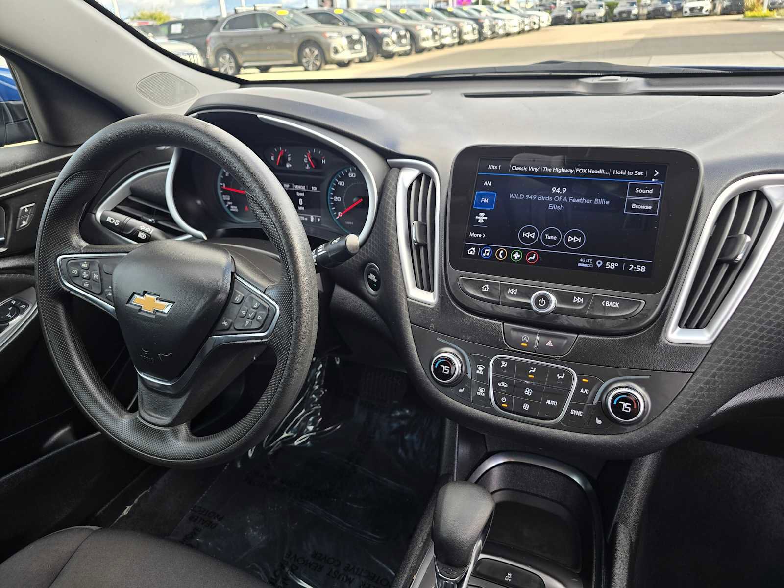 Used 2023 Chevrolet Malibu LT image 10