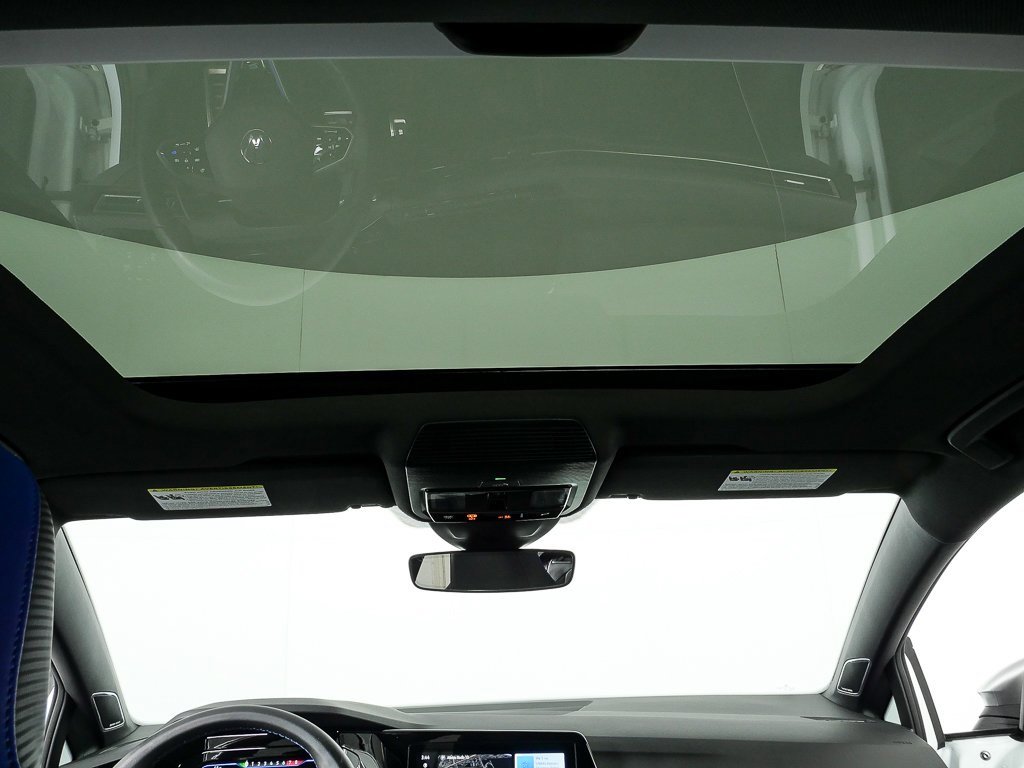 Used 2023 Volkswagen Golf R image 19