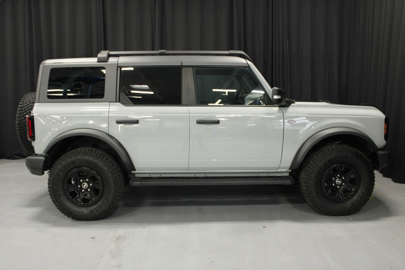 Used 2023 Ford Bronco Wildtrak image 12
