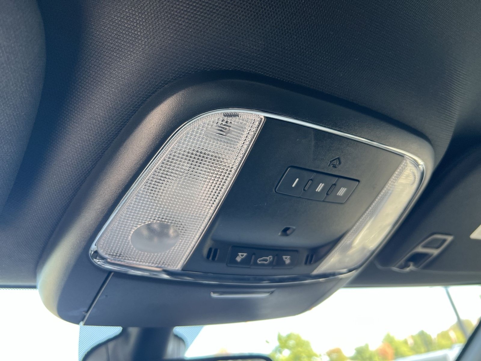 Used 2022 Jeep Grand Cherokee Laredo X AWD/4WD image 32