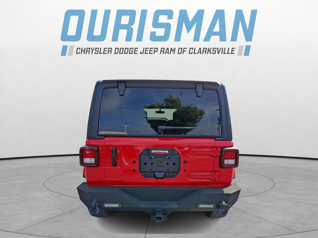Used 2023 Jeep Wrangler Unlimited Sahara AWD/4WD image 5