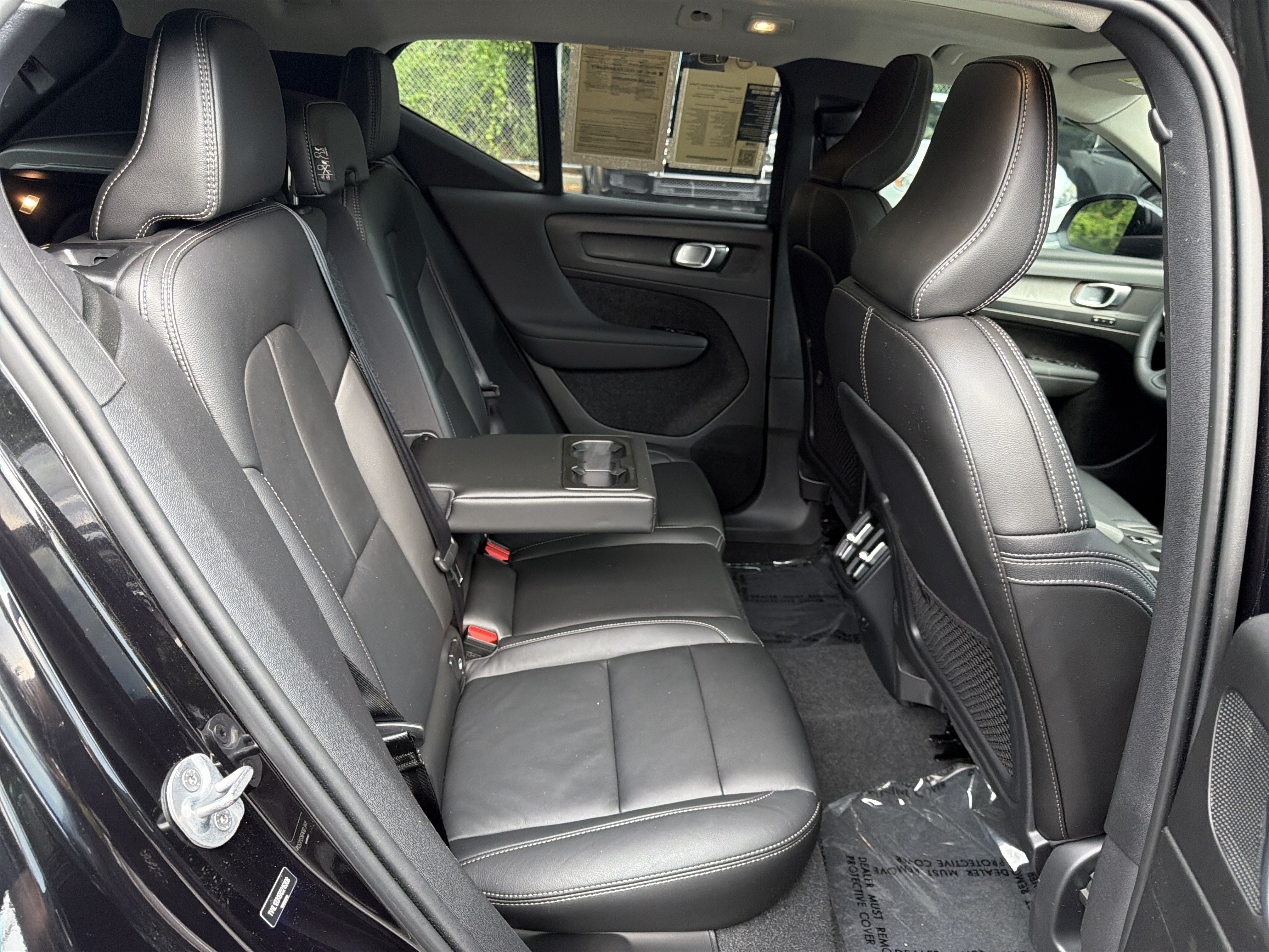 Certified 2024 Volvo XC40 B5 Core w/ Protection Package Premier AWD/4WD image 33
