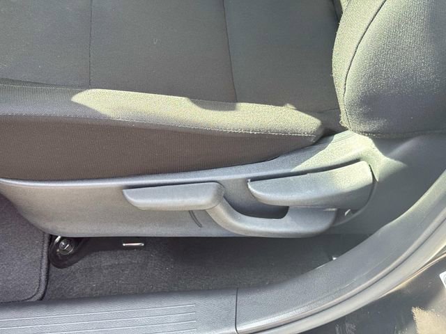 Certified 2025 Nissan Kicks Play S image 26