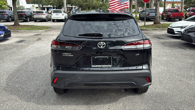 Used 2026 Toyota Corolla Cross LE FWD image 6