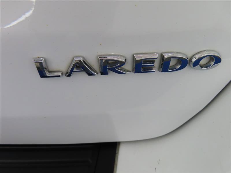 Used 2021 Jeep Grand Cherokee Laredo image 13
