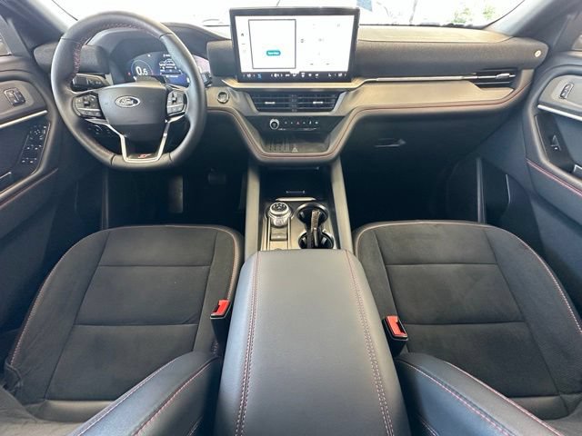 Used 2025 Ford Explorer ST AWD/4WD image 23