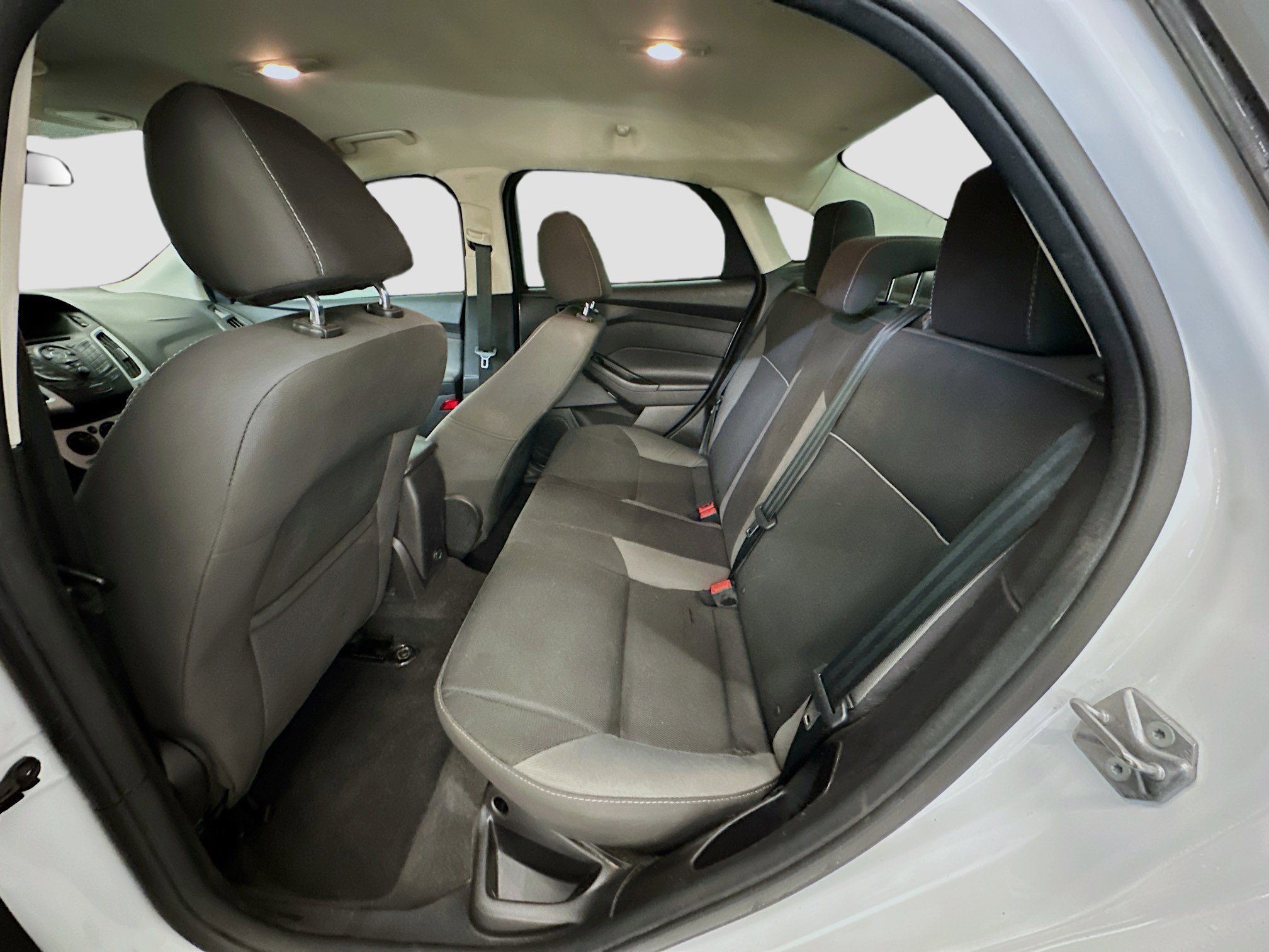 Used 2014 Ford Focus SE image 27