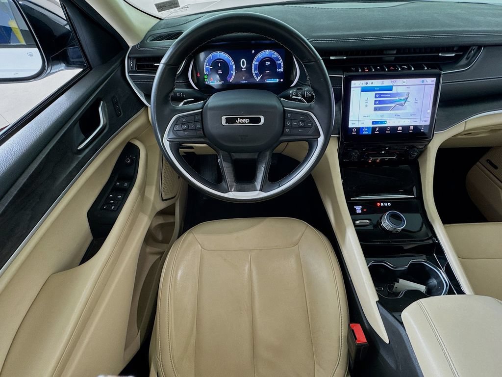 Used 2021 Jeep Grand Cherokee L Limited AWD/4WD image 24